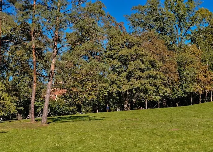 Ruhiges In Der Naehe Von Park Und Krankenhaus Mit Gratis Parkplatz Apartmán