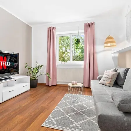 Apartment Ruhiges In Der Nähe Von Park Und Krankenhaus Mit Gratis Parkplatz Graz